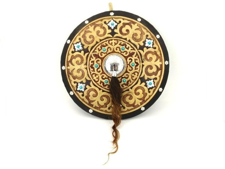 KIRGISKA TARCZA ZE SKÓRY (RĘKODZIEŁO, OCHRONA, AMULET, SKÓRA, KIRGISTAN)