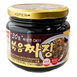 Pasta z prażonej czarnej fasoli, Jjajangmyeon chunjang, WANG 500g
