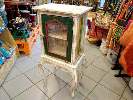 PRZESZKOLONA SZAFKA Z INDONEZJI (KOMODA, VINTAGE)