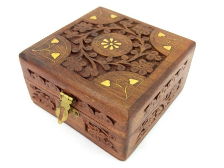 SZKATUŁKA Z INDII (DREWNIANA, PUDEŁKO,12,5cmx12,5cm)