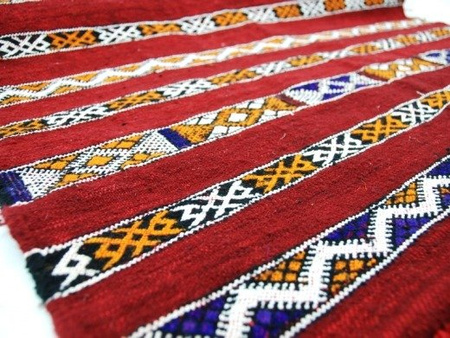 KILIM Z MAROKO 148 CM X 103 CM (JEDWAB, WEŁNA, DYWAN)