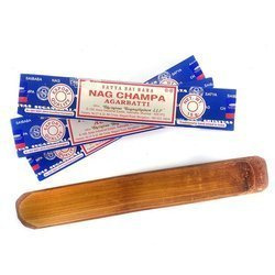 Zestaw kadzideł Nag Champa x 3 z podstawką (Indie, Satya, Sai Baba, 15g)