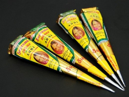 HENNA W ROŻKU (Z INDII AJURWEDA BARWIENIE)