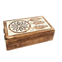 Szkatułka drewniana pudełko na drobiazgi rzeźbiona Indie