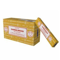 Zestaw 12 kadzideł Satya Sandalwood 15g drzewo sandałowe Indie trociczki kadzidełka naturalne