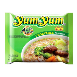Zupka instant Yum Yum o smaku warzywnym, tajska (błyskawiczna)