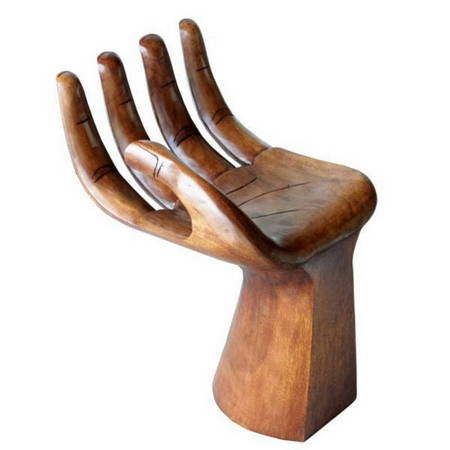 Krzesło drewniane w kształcie ręki (kciuk z prawej, Indonezja, taboret) 