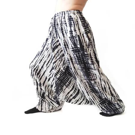 Szarawary spodnie cienkie alladynki spodnie joga czarno białe wzory Indie