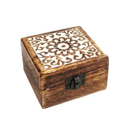 Szkatułka drewniana pudełko na drobiazgi rzeźbiona kwiat Indie